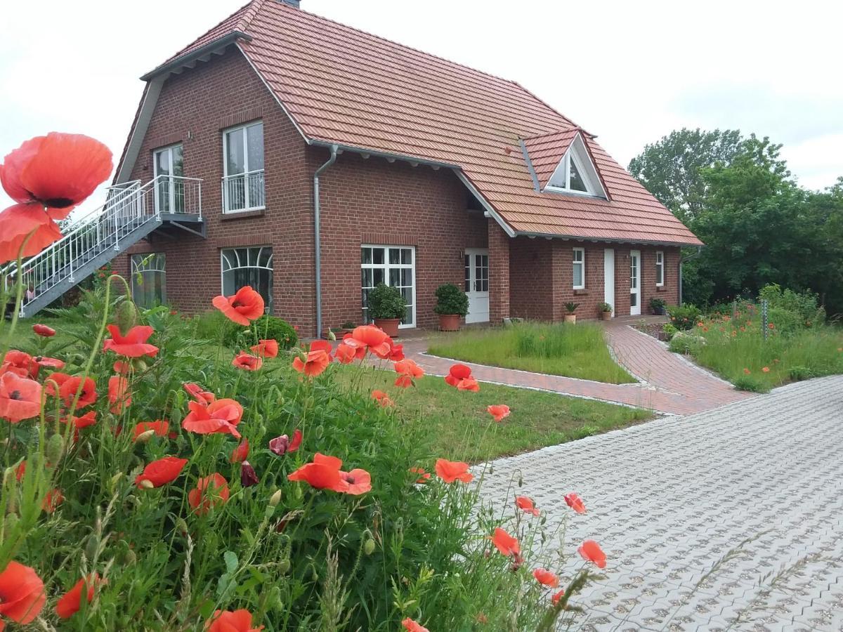 Haus Rosengarten- Ruhige Ferienwohnungen Im Gruenen Sehlen المظهر الخارجي الصورة