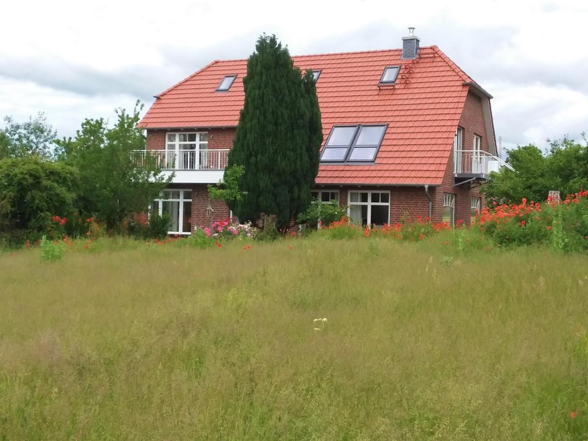Haus Rosengarten- Ruhige Ferienwohnungen Im Gruenen Sehlen المظهر الخارجي الصورة