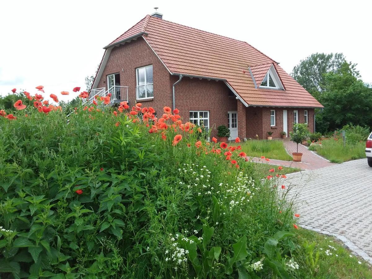 Haus Rosengarten- Ruhige Ferienwohnungen Im Gruenen Sehlen المظهر الخارجي الصورة